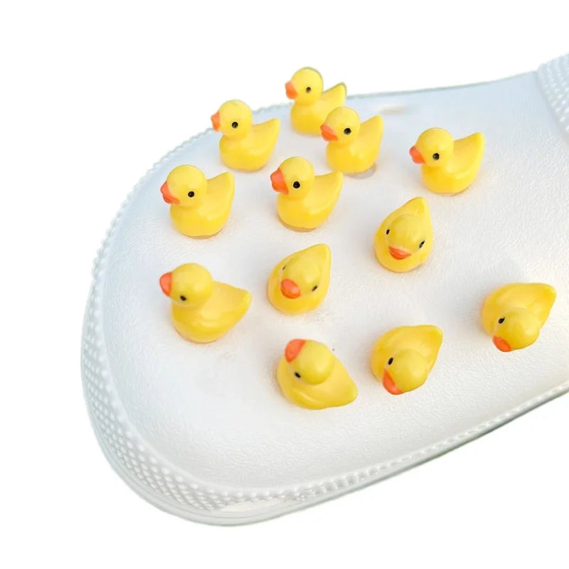 New Whole Set Hot Sale DIY Hole Shoes Charms for Little Yellow Duck Charms Designer Quality Garden Shoe Decoration Girl Gift