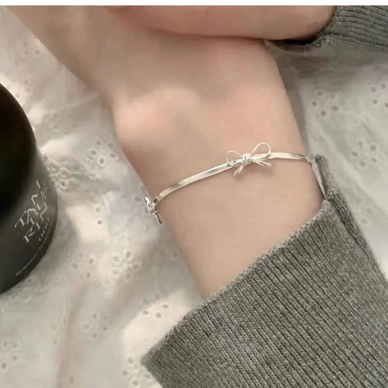 New 925 Sterling Silver Bow Bracelet Simple Personality Charm Geometric Shape Bracelet Birthday Gift Women's Exquisite Jewelry