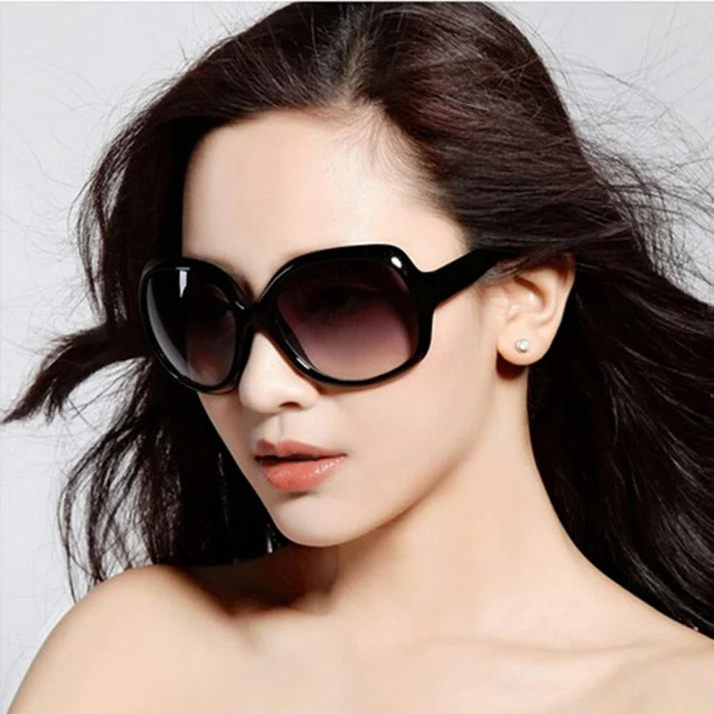 Oval Sunglasses for Women - Retro Classic Style, Fashionable and Affordable