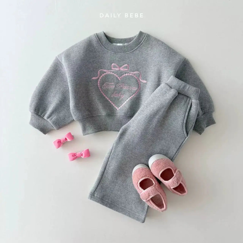 2026 Spring New Children Long Sleeve Clothes Set Baby Girls Heart Embroidery Sweatshirt + Pants 2pcs Suit Kids Sports Outfits