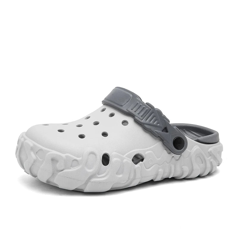 Hollow-Out Shoes for Men, Summer Outdoor Wear, Non-Slip, Wear-Resistant, Closed-Toe Sandals, Men's Beach Casual Sports Soft-Soled Slippers