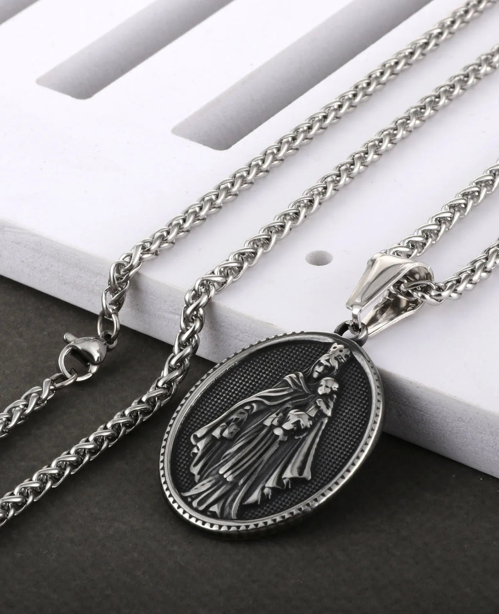 Virgen Del Carmen Medal Catholic Our Lady of Mount Carmel Oval Stainless Steel Pendant Amulet for DIY Jewelry Accessories