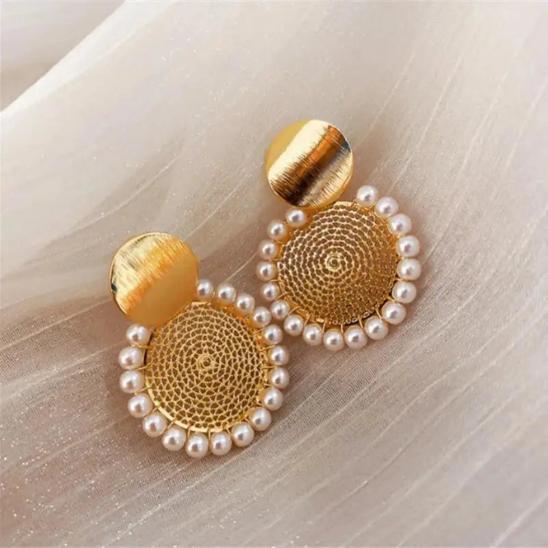 XIYANIKE Geometric Round Pearl Earrings Temperament Online Celebrity Earrings Personality Design Earrings New 2021