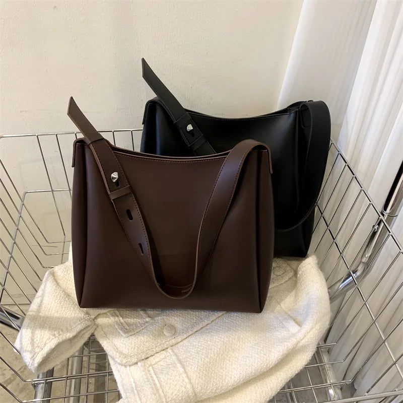 Fashion Leather Tote Bag for Women 2026 Trends Female Simple Large High Capacity Shoulder Side Bag Handbags and Purses Women Bag