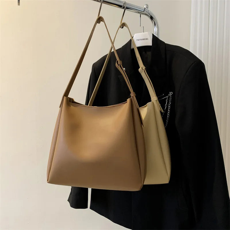 Fashion Leather Tote Bag for Women 2026 Trends Female Simple Large High Capacity Shoulder Side Bag Handbags and Purses Women Bag