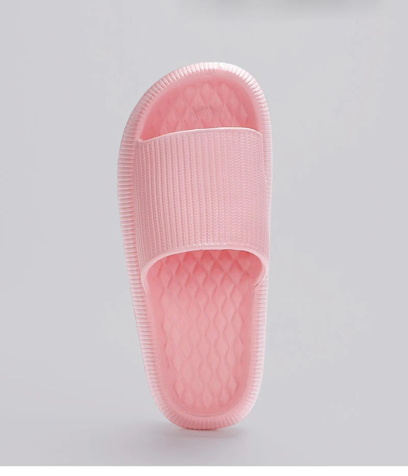 Thick Bottom Cloud Slippers Women Summer 2024 Lightweight Soft Sole Platform Sandals Woman Casual Non-slip Beach Shoes Slides