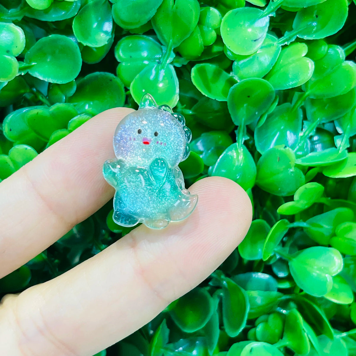 1-8PCS Resin Cartoon Sequins Cat Rabbit Butterfly Dinosaur Bear Swan Shoe Charms Garden Shoes Button Accessories Decoration
