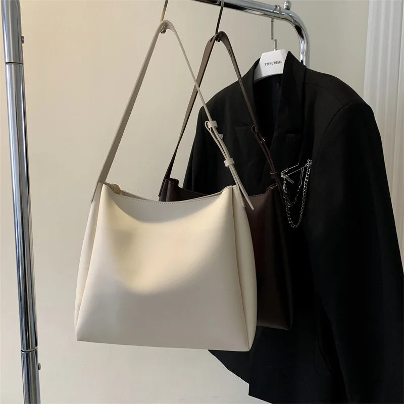 Fashion Leather Tote Bag for Women 2026 Trends Female Simple Large High Capacity Shoulder Side Bag Handbags and Purses Women Bag