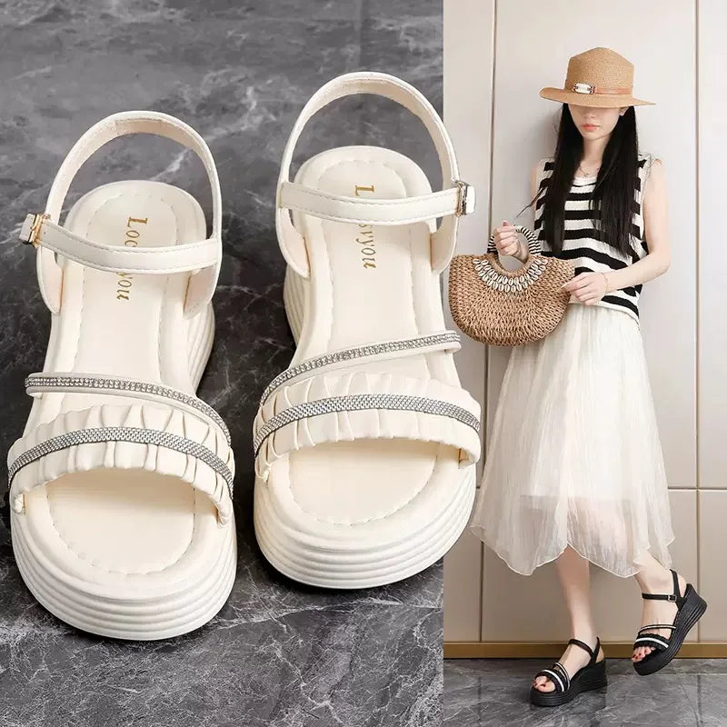 Fairy Style Thick Soled Sandals for Women Wearing Summer   New Thick Heels with Fashionable Beach Shoes