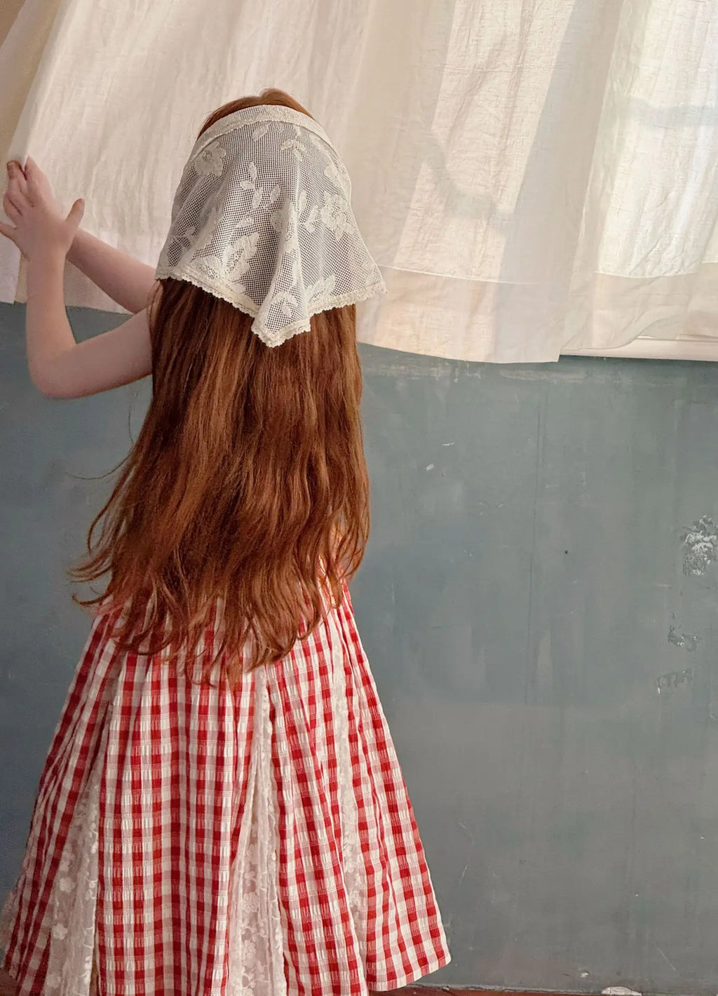 2025 Summer New Strap Dress Fairy Skirt Red Checkered Splicing French Lace Fashion