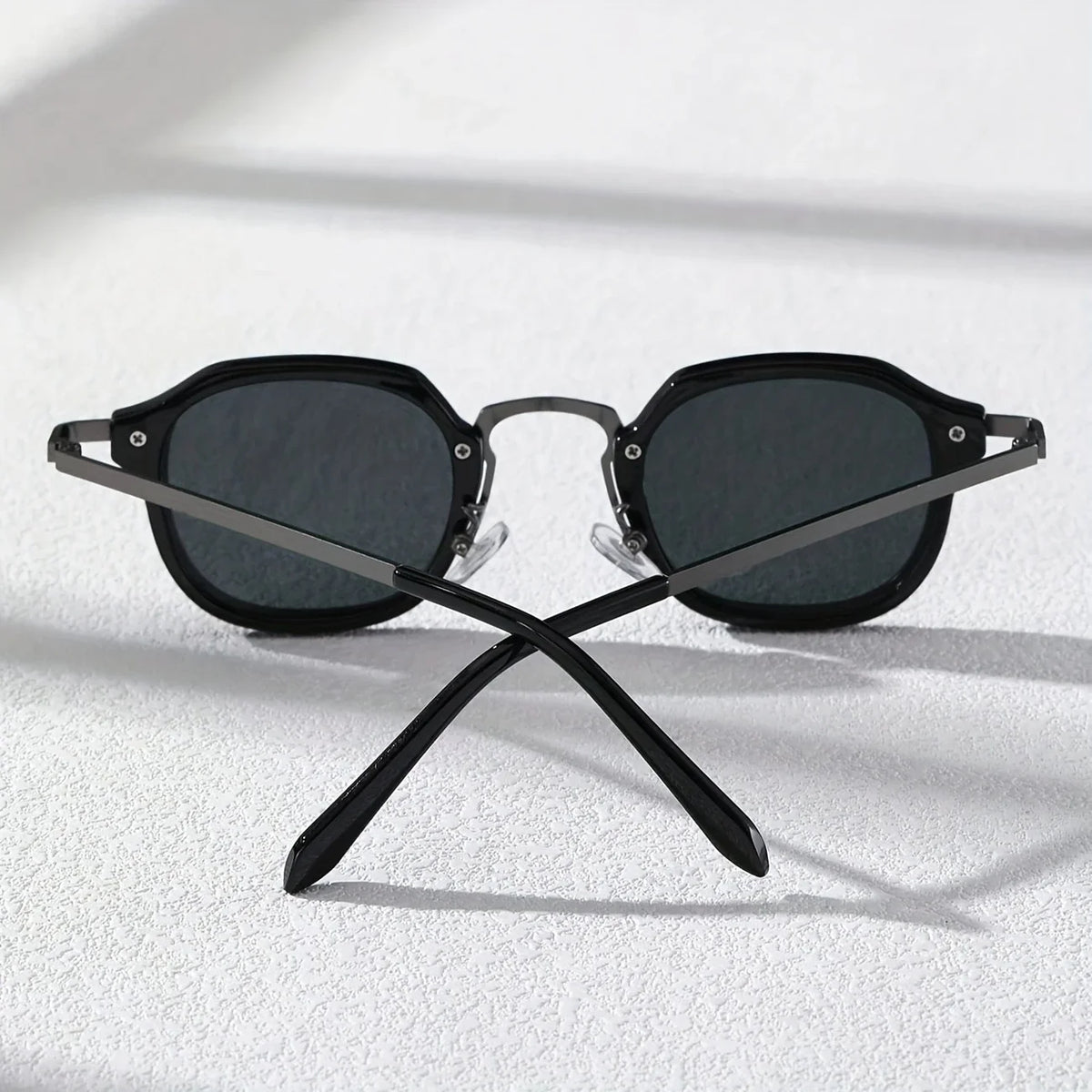 1Pc Round Glasses Metal and Plastic Combination Frame, Trendy, Comfortable and High-End Decorative Glasses