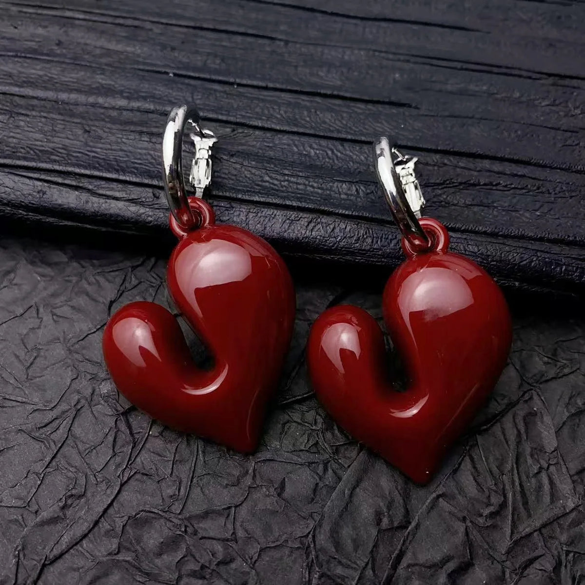 Vintage Wine Red Acrylic Heart Shaped Pendant Earrings For Women Fashion Handmade Round Hoop Earrings Party Jewelry