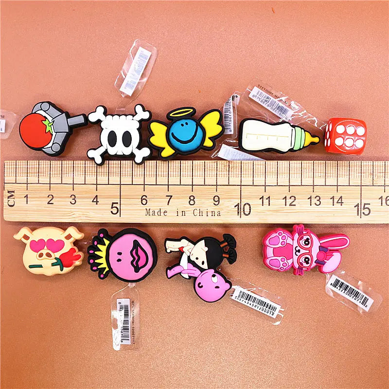 Single Sale 1pcs PVC Shoe Charms Cute Rabbit Baby Bottle Sieve Shoe Accessories Clips Shoe Buckle Decorations fit Kids X-mas