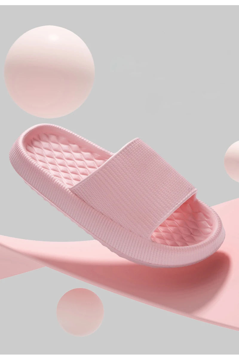 Thick Bottom Cloud Slippers Women Summer 2024 Lightweight Soft Sole Platform Sandals Woman Casual Non-slip Beach Shoes Slides