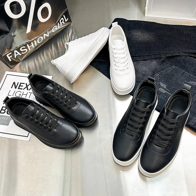 Zapatillas de hombre de moda con suela gruesa, negras y blancas, de cuero suave, zapatos informales de plataforma, zapatos deportivos para caminar, zapatos de trabajo ligeros
