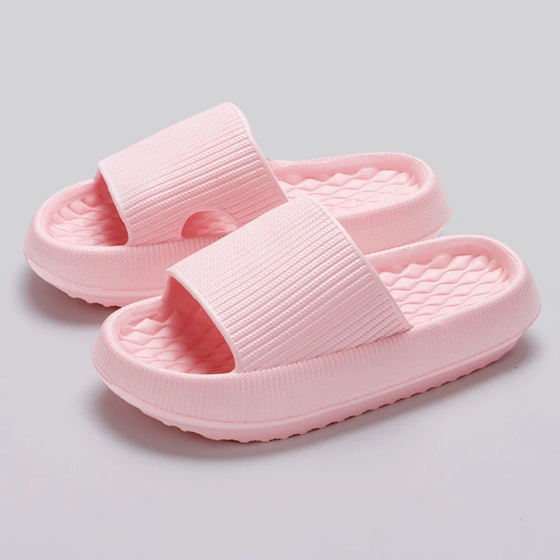 Thick Bottom Cloud Slippers Women Summer 2024 Lightweight Soft Sole Platform Sandals Woman Casual Non-slip Beach Shoes Slides