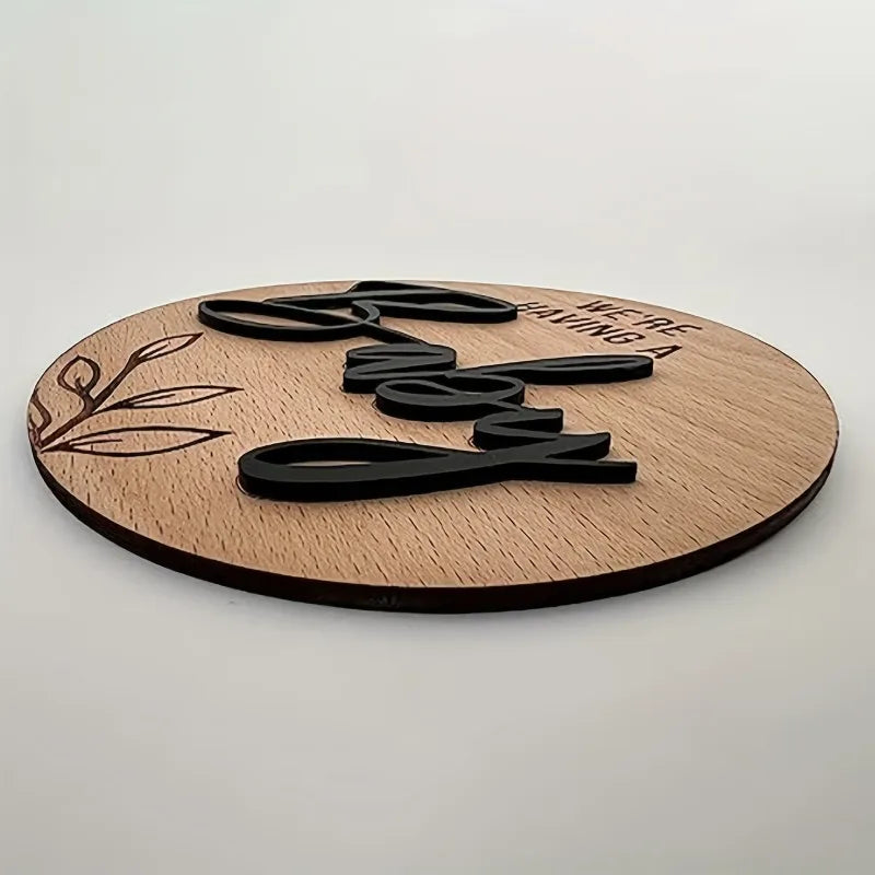 We're Having a Baby Pregnancy Announcement Sign Round Wooden Announcement Disc Decoration Maternity Photoshoot Prop