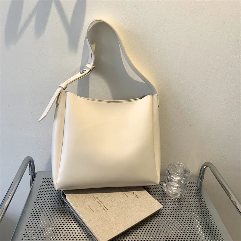Fashion Leather Tote Bag for Women 2026 Trends Female Simple Large High Capacity Shoulder Side Bag Handbags and Purses Women Bag