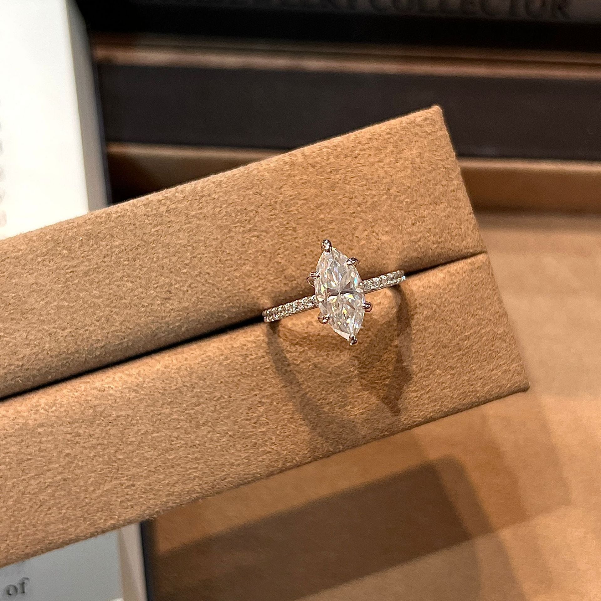 S925 Sterling Silver 2-Carat 6x12 White Marquise-Shape Moissanite Ring