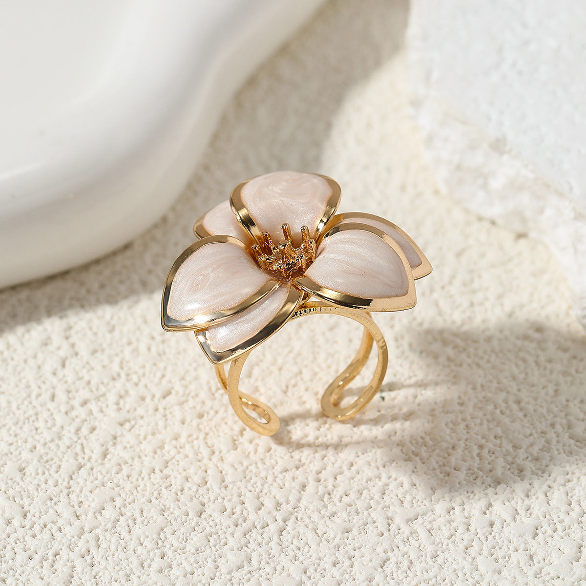 Fashionable Floral Oil-drip Womens Ring In Multiple Colors Adjustable