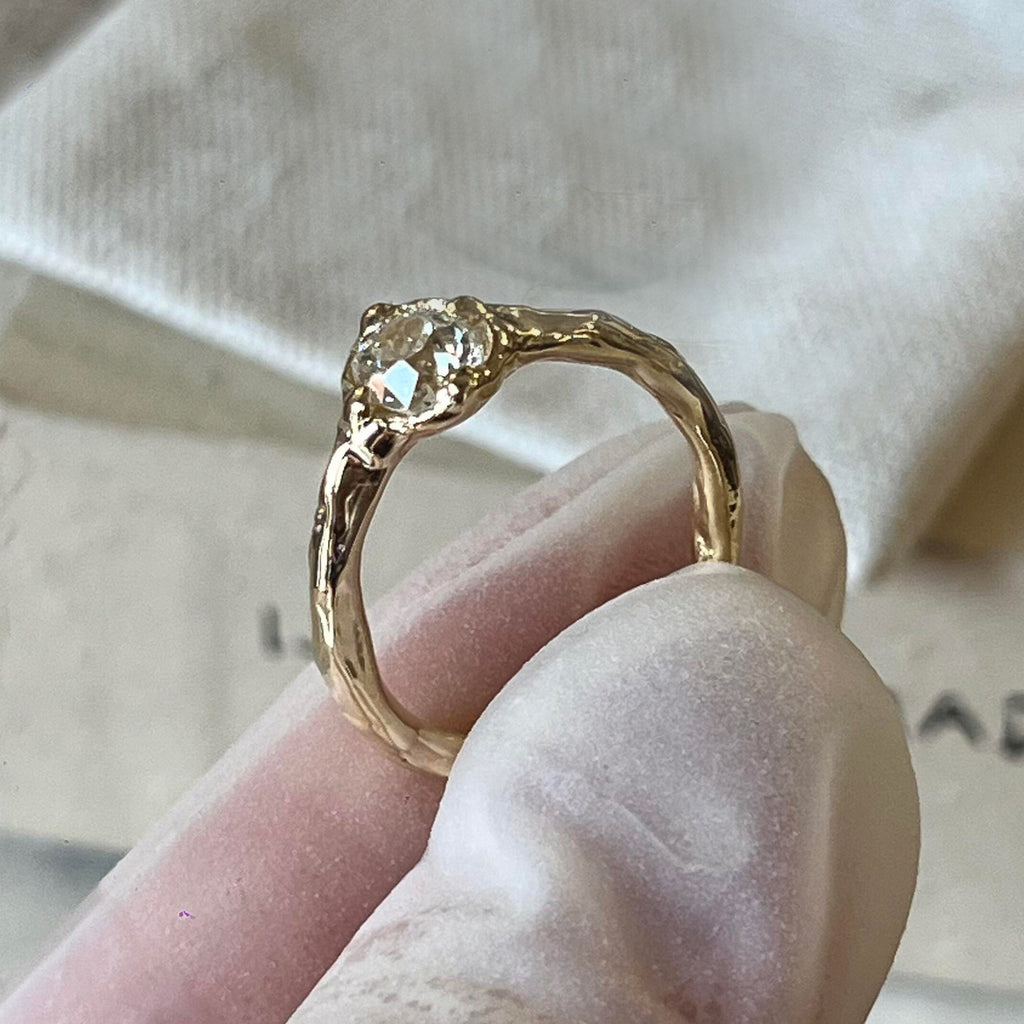Womens Fashionable Vintage Irregular Oval Rhinestone Ring