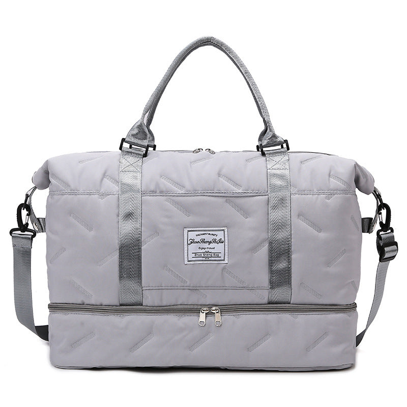 High-capacity Fitness Bag With A Dry-wet Separation Design